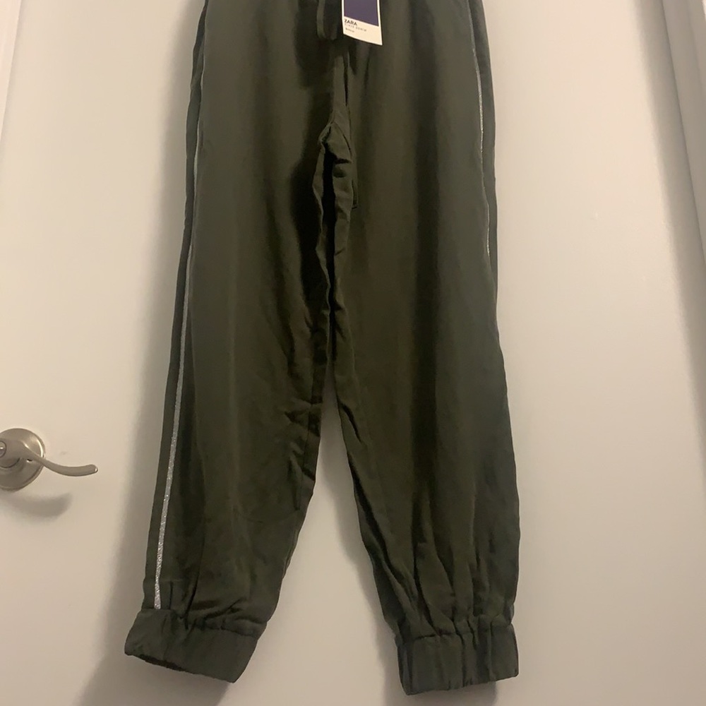 Drawstring joggers. - Picture 2 of 3